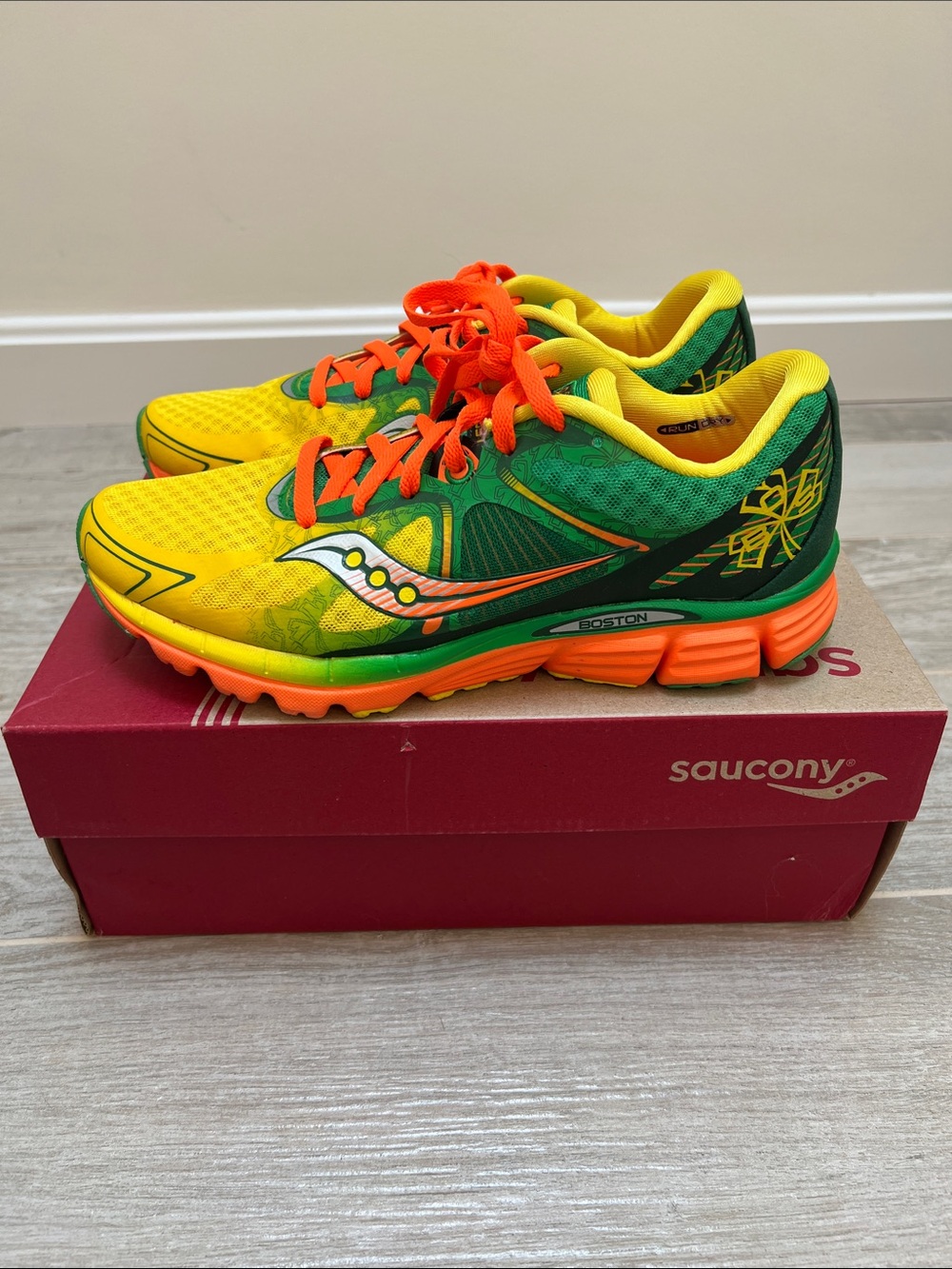 Saucony Boston Edition Sneakers